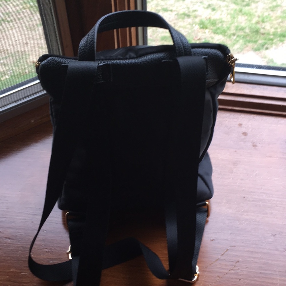 Mini backpack . - Picture 2 of 7